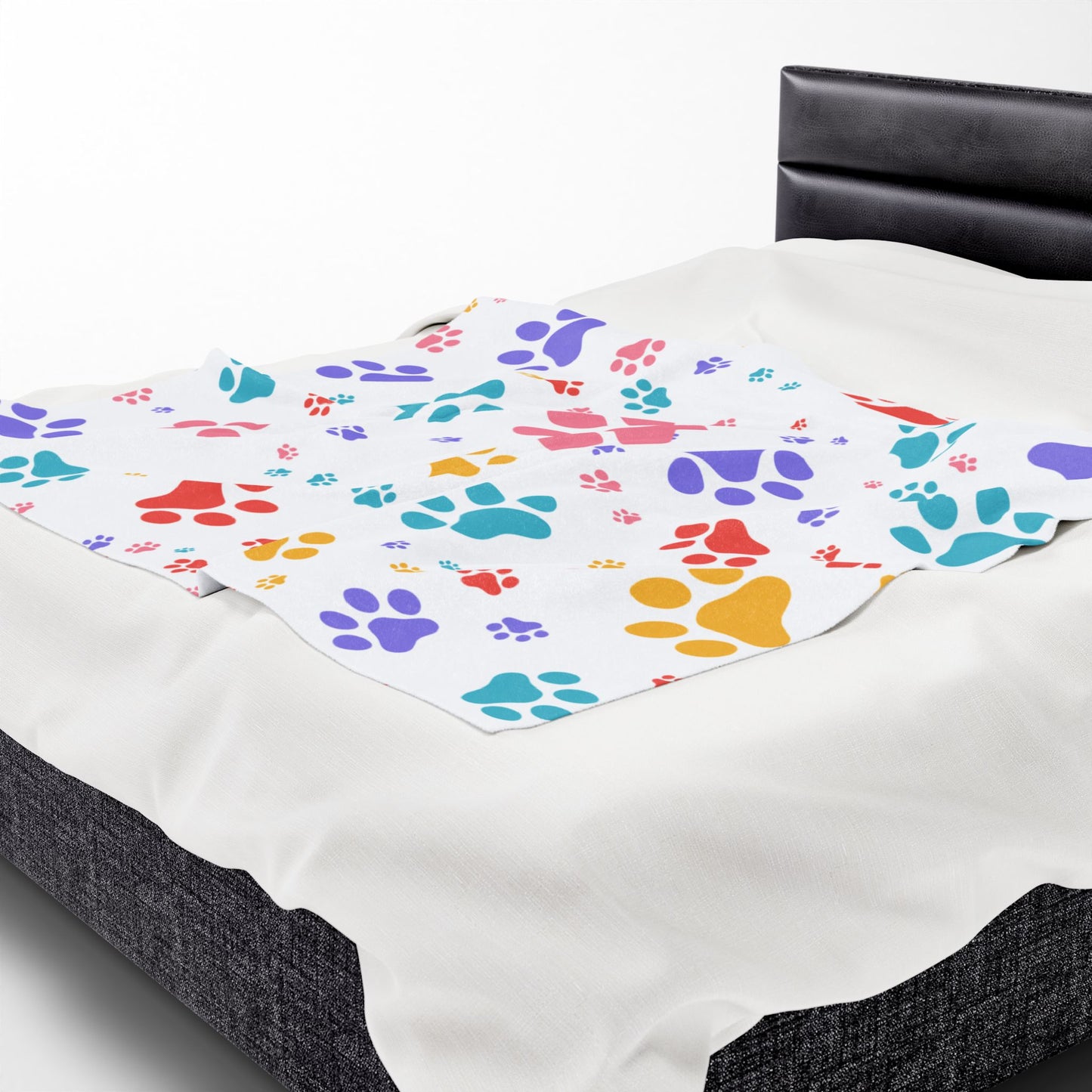 Paw Print Blanket – Cozy Dog Lover Gift, Pet-Themed Throw Blanket in 3 Sizes for National Dog Day & Year-Round Snuggles