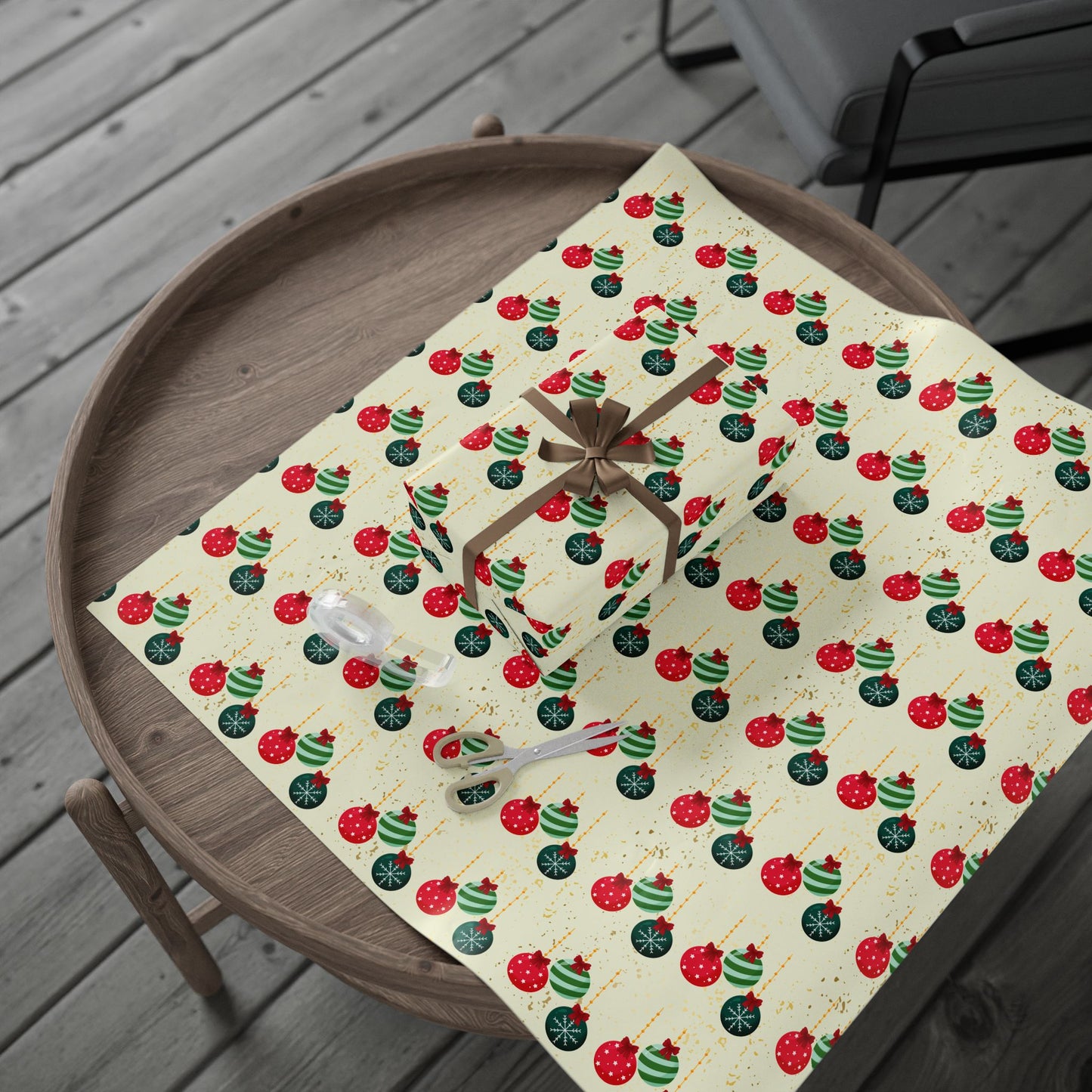 Christmas Ornament Wrapping Paper : Festive Holiday Gift Wrap with Red & Green Ornaments, Perfect for Christmas Gifts