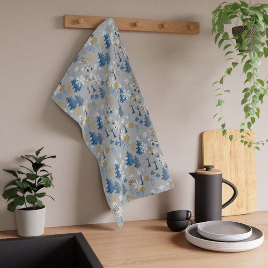 Winter Woodland Christmas Kitchen Towel : Festive Rustic Decor for Your Holiday Kitchen