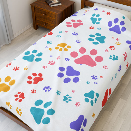 Paw Print Blanket – Cozy Dog Lover Gift, Pet-Themed Throw Blanket in 3 Sizes for National Dog Day & Year-Round Snuggles